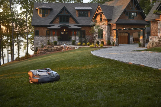 AUTOMOWER® 450XH (up to 1.5 acres)